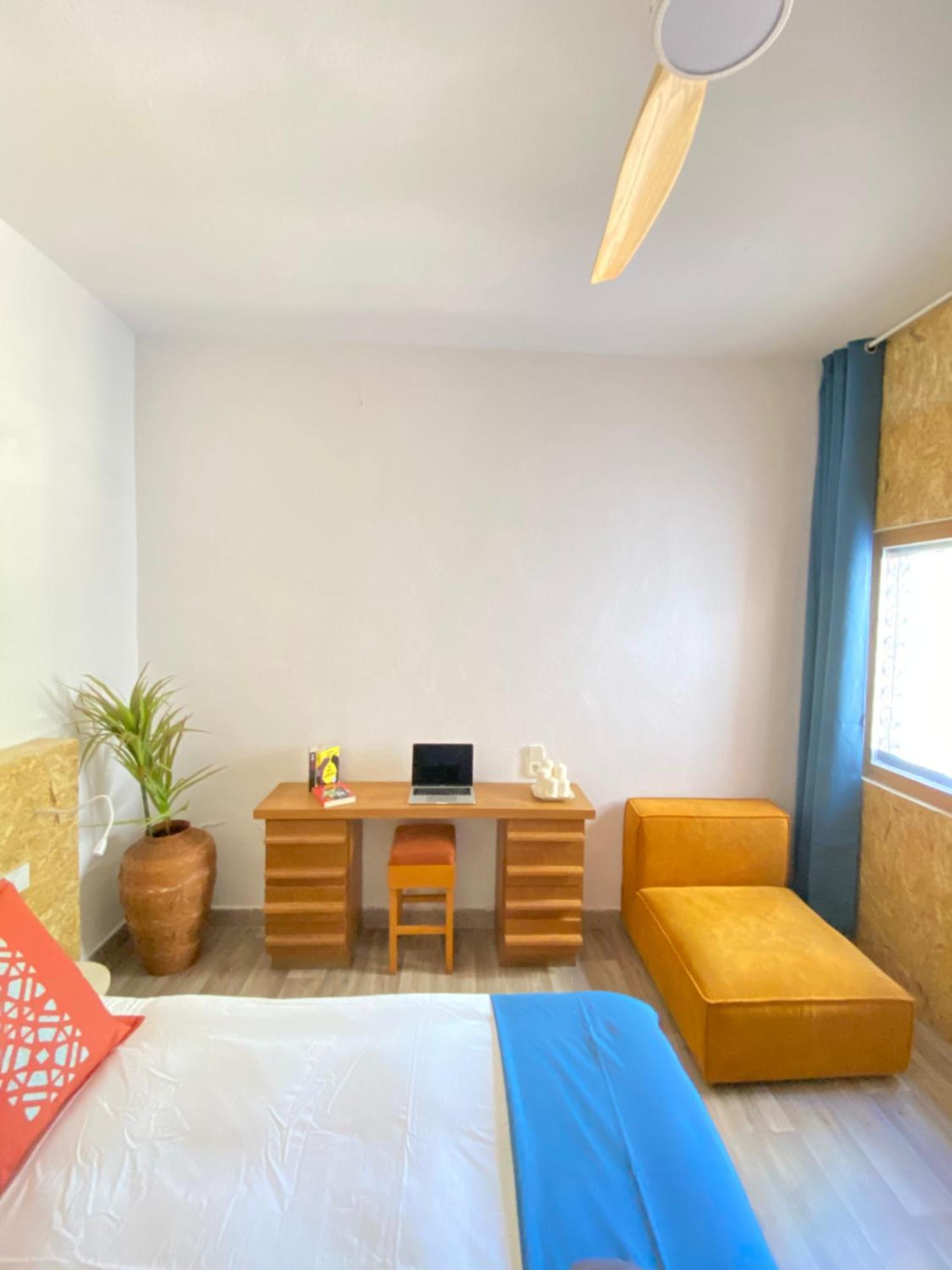Pink Lemon House Bed and Breakfast Έλτσε Εξωτερικό φωτογραφία
